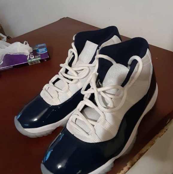 (Text 678-888-5446) Midnight Navy Retro 11's - Picture 1 of 4